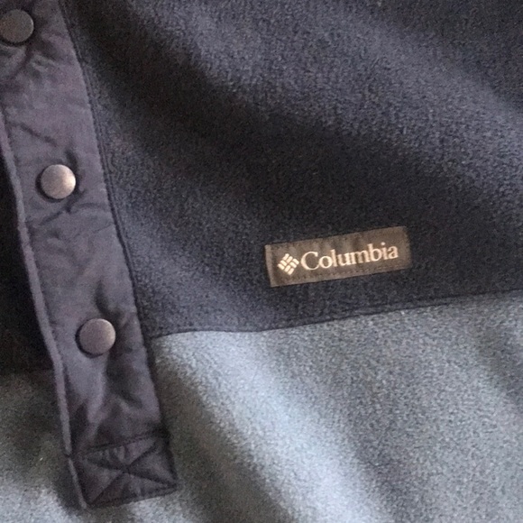 Columbia pull over - Picture 2 of 3